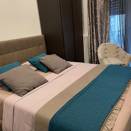 Decoluxe !Apartamento Con 1 Camera Da Letto , In Zona San Paolo , Via Martiniana Турин Экстерьер фото