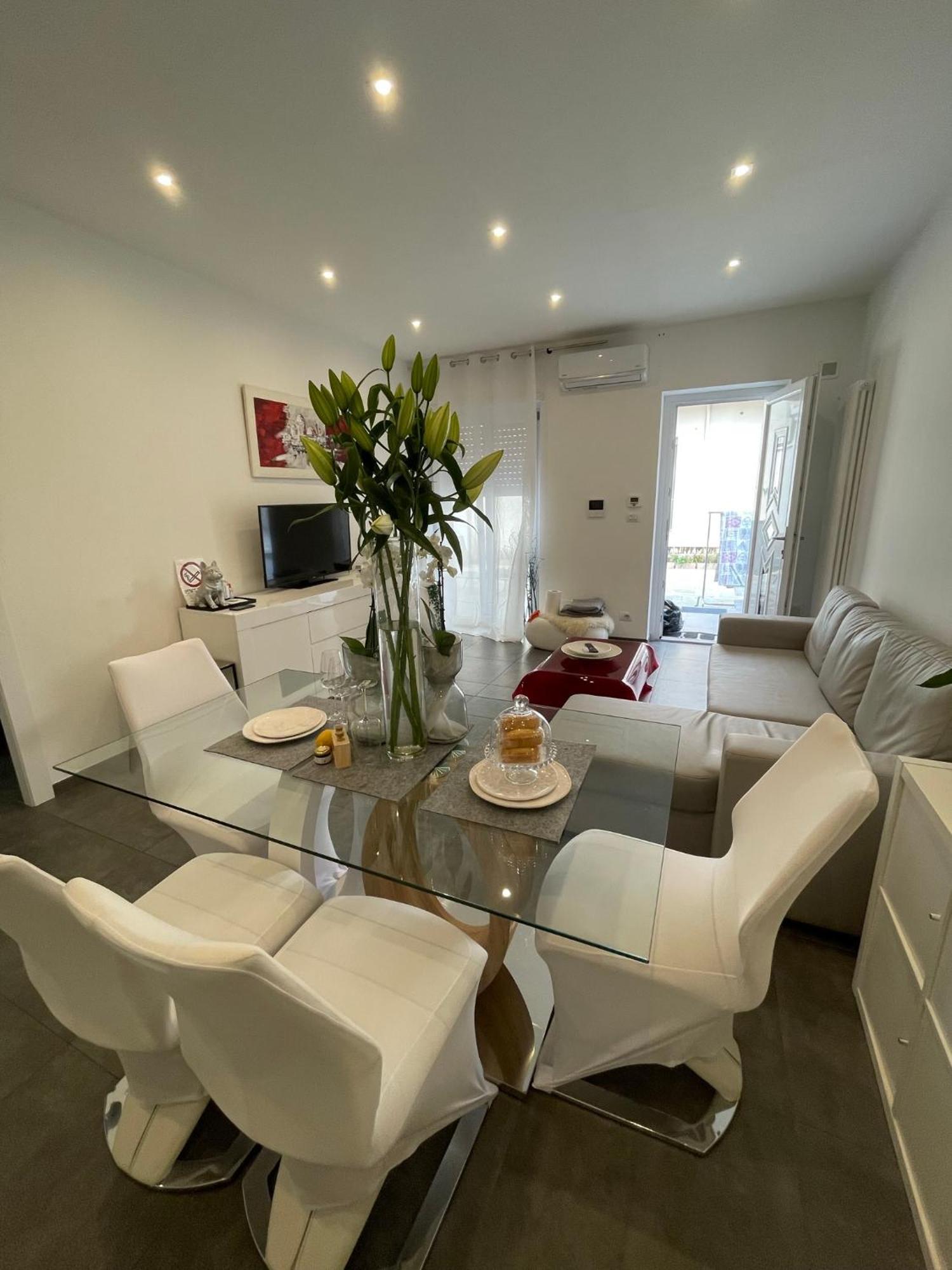 Decoluxe !Apartamento Con 1 Camera Da Letto , In Zona San Paolo , Via Martiniana Турин Экстерьер фото